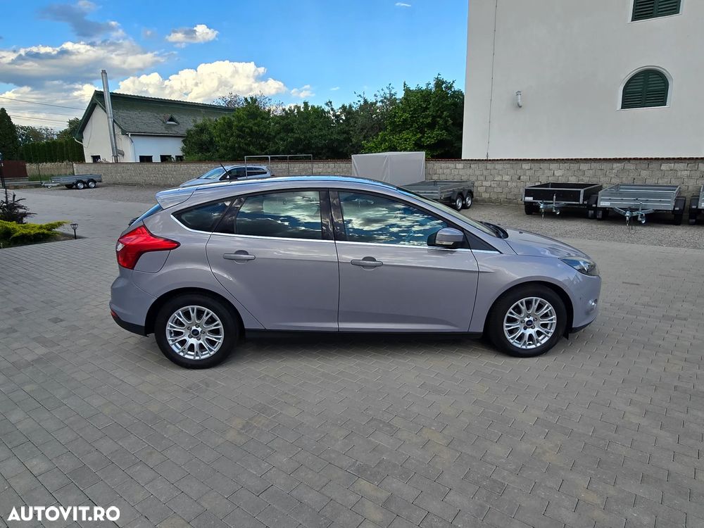 Ford Focus 1.6 TDCI DPF Titanium - 10