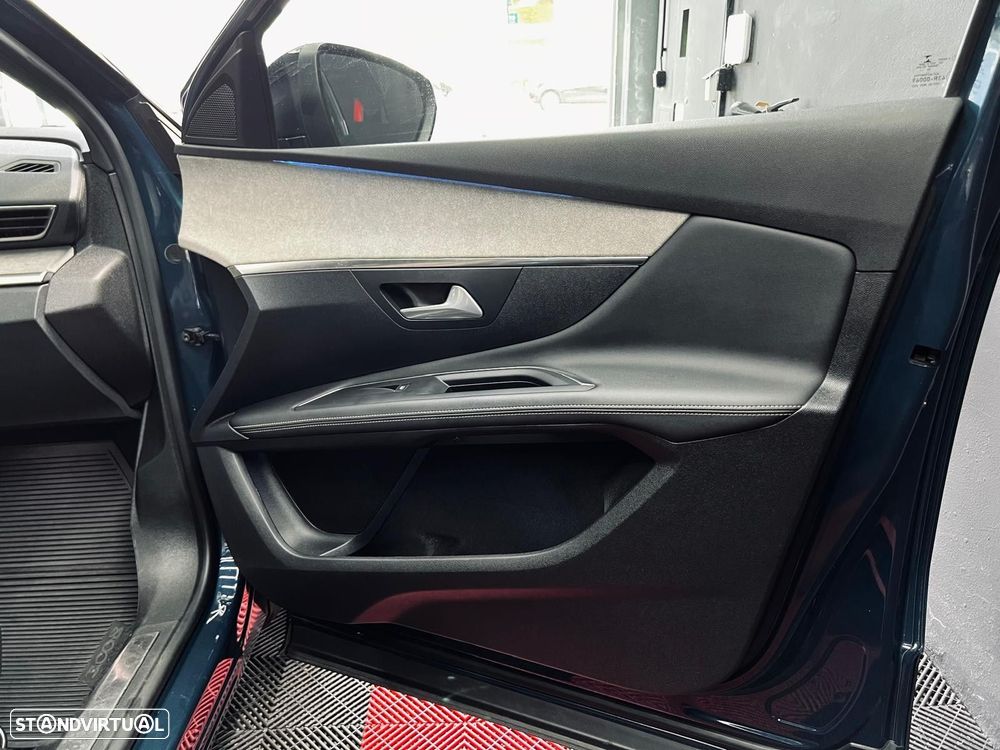 Peugeot 3008 1.5 BlueHDi GT EAT8 - 43