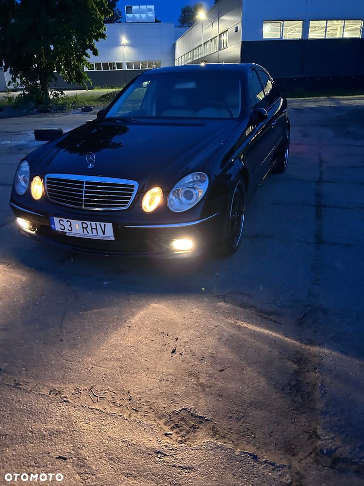 Mercedes-Benz Klasa E 500 T Elegance - 14