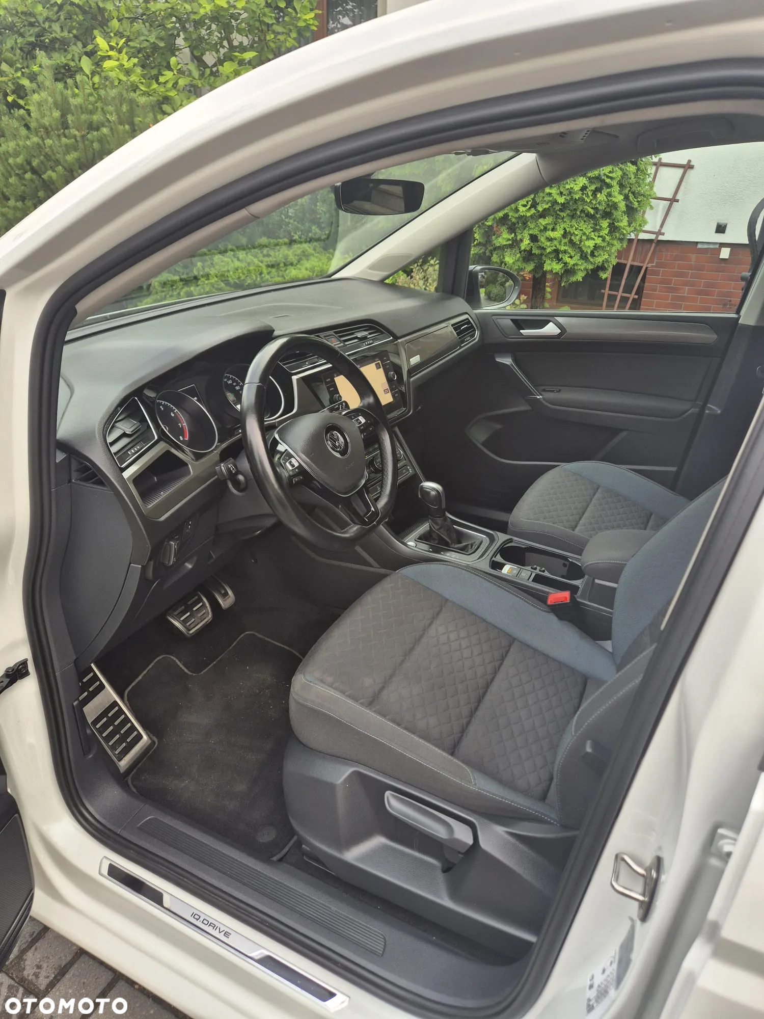 Volkswagen Touran 1.5 TSI ACT OPF DSG Comfortline - 10