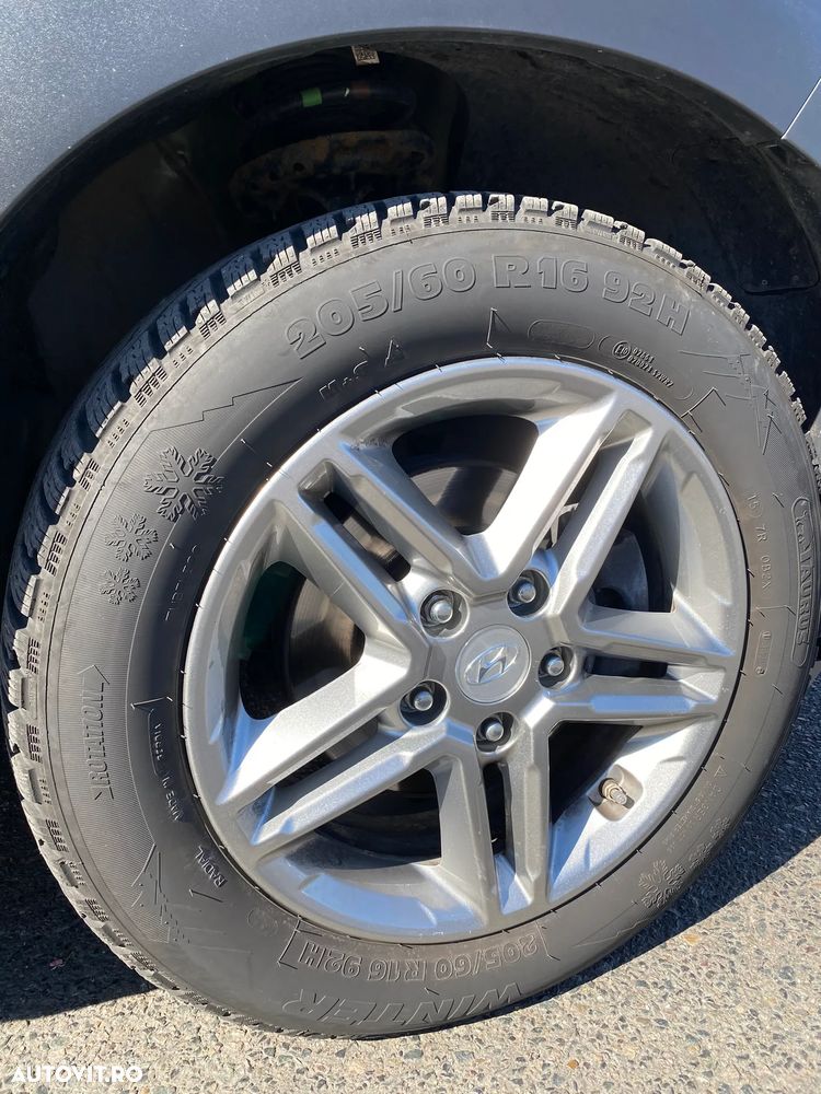Hyundai KONA 1.0 T-GDI 2WD Highway - 39