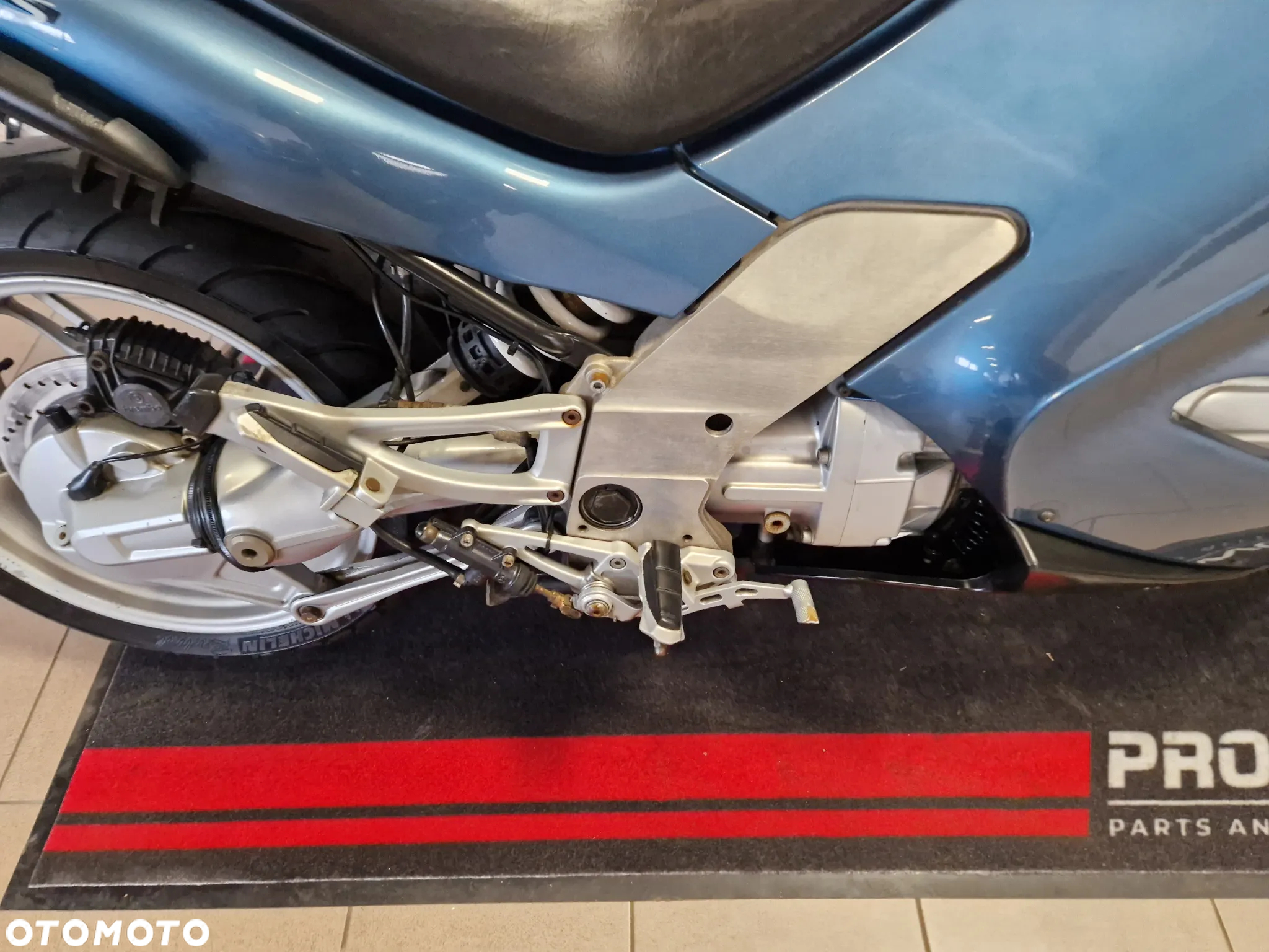 BMW K - 33