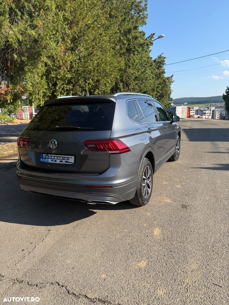 Volkswagen Tiguan - 2
