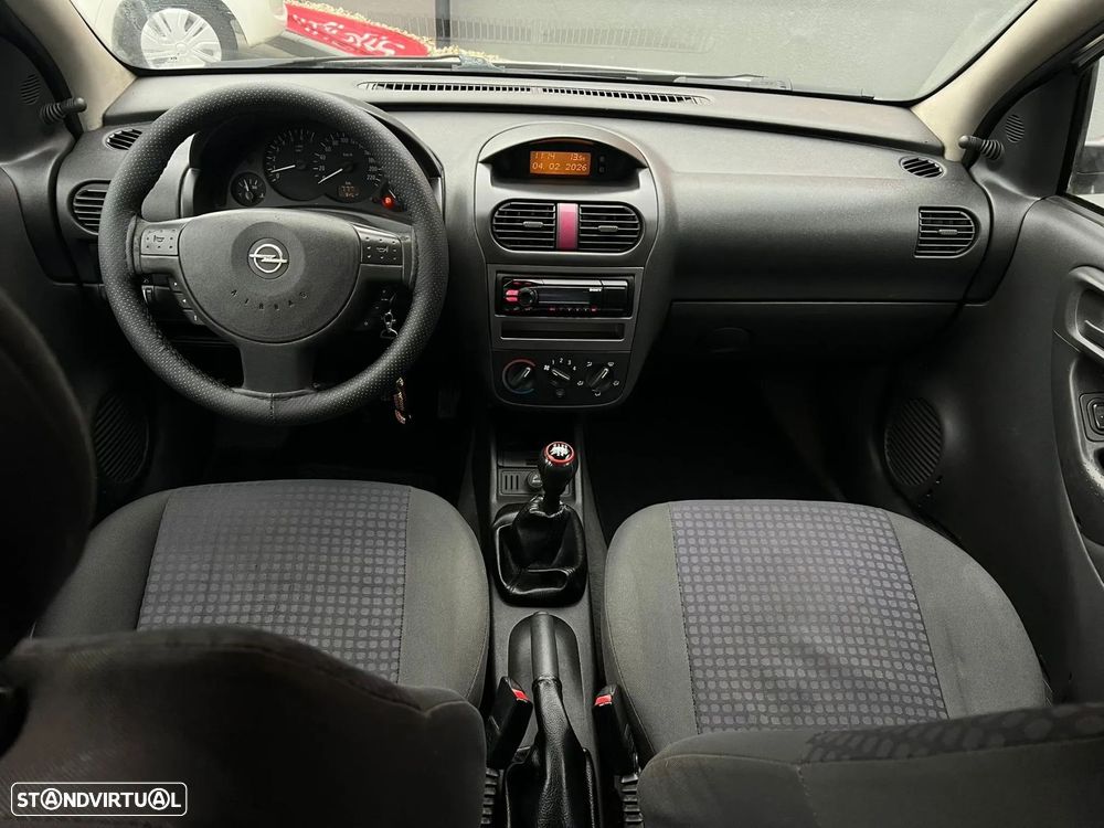 Opel Corsa 1.2 16V City - 11