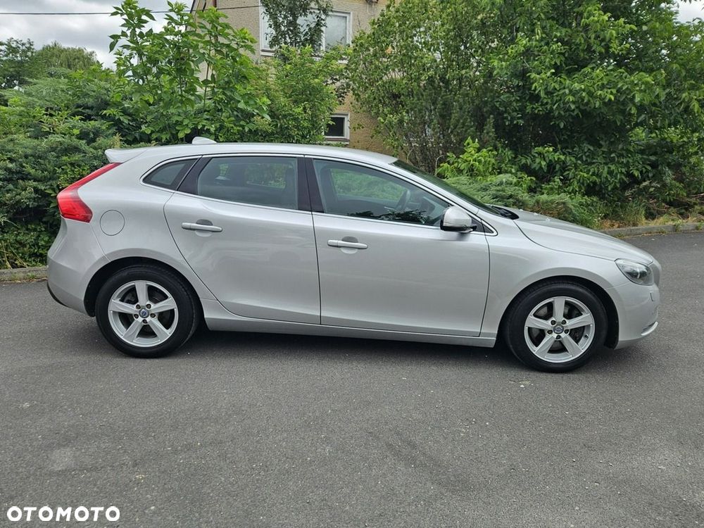Volvo V40 D3 Geartronic Momentum - 5