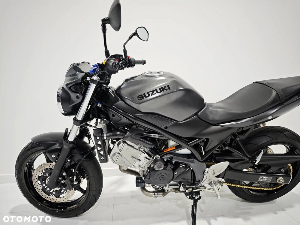Suzuki SV - 11