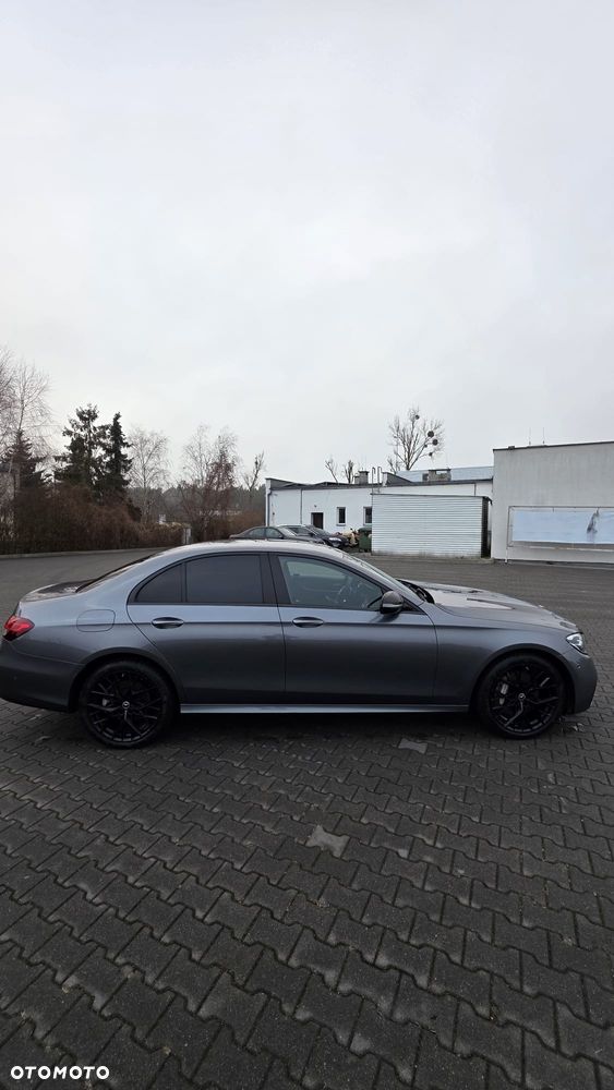 Mercedes-Benz Klasa E - 17