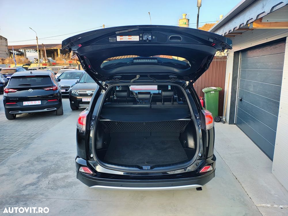 Toyota RAV4 2.0 D-4D 4x2 Start-Stop Executive - 14