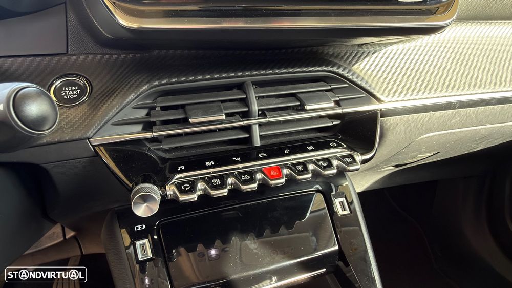 Peugeot 2008 1.2 PureTech Allure - 10