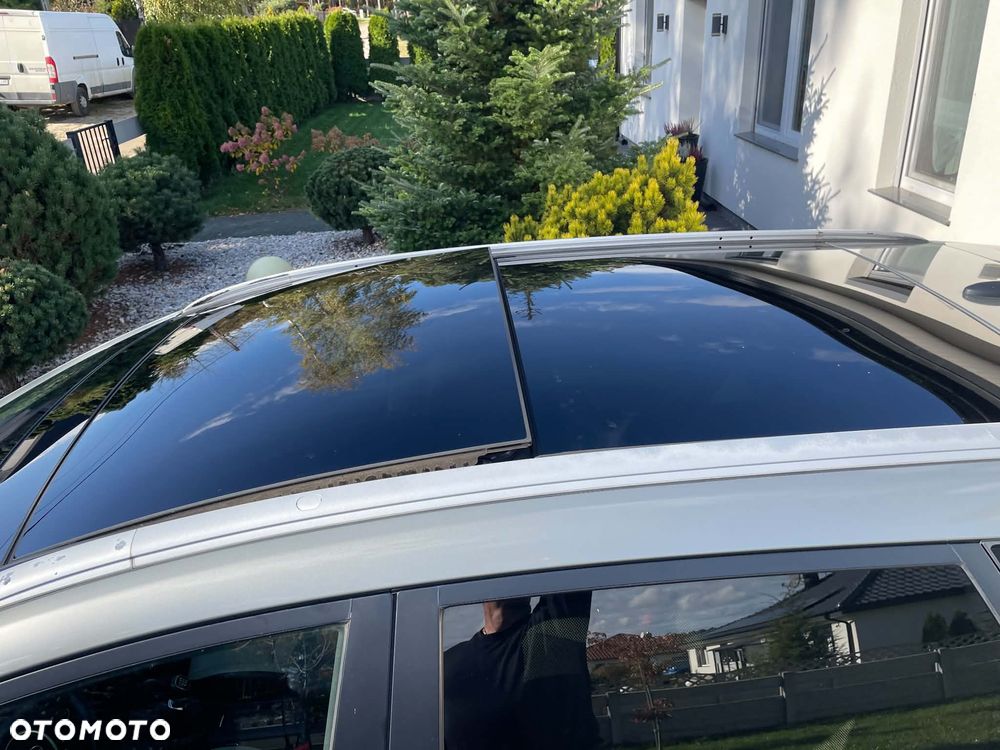 Kia Carens 1.6 GDI Fifa World Cup Edition - 30