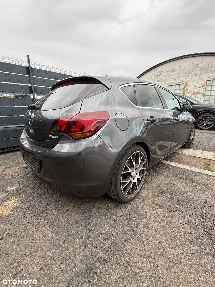 Opel Astra 1.4 Turbo Edition Sport - 11