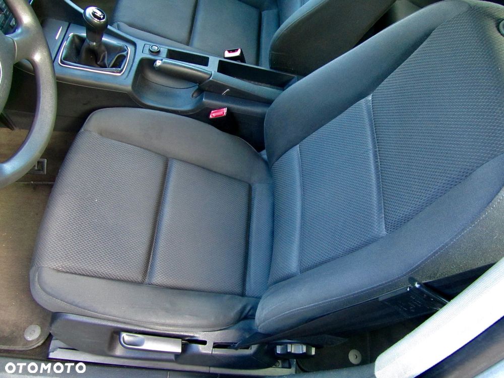 Audi A4 Avant 1.6 - 9