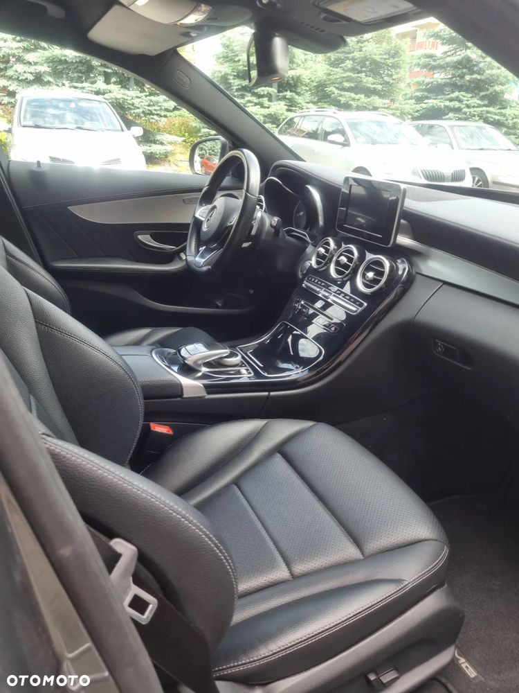 Mercedes-Benz Klasa C 200 4-Matic 9G-TRONIC - 6