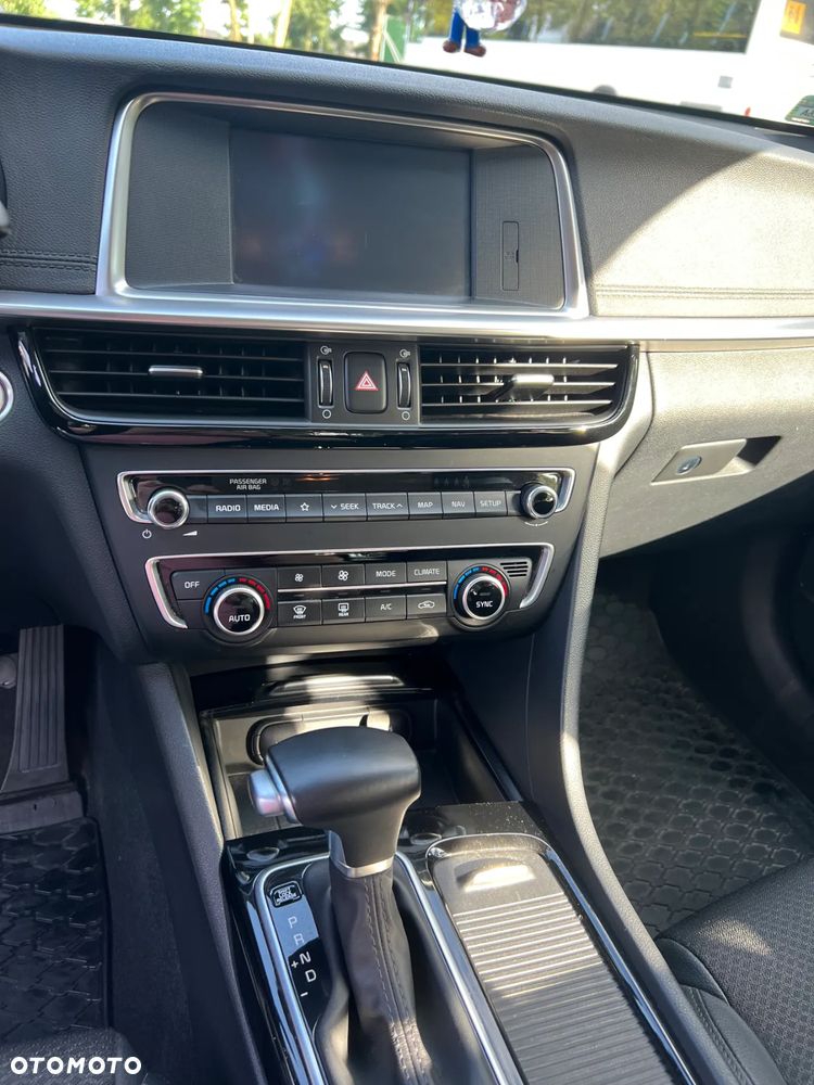 Kia Optima 1.6 T-GDI L DCT - 11