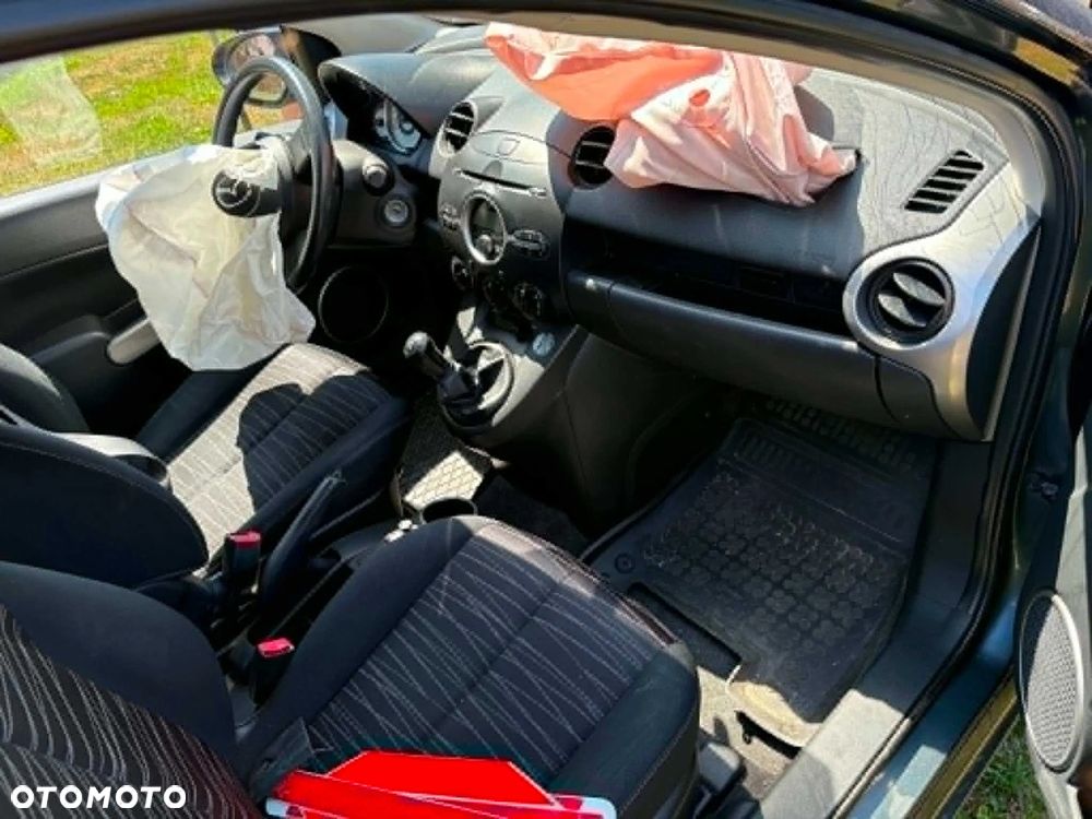 Mazda 2 1.3 Exclusive - 9