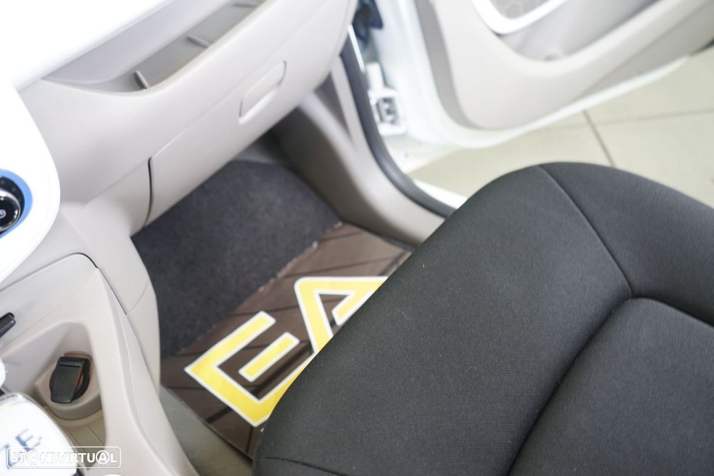 Renault Zoe (c/ Bateria) 41 kwh Life - 33