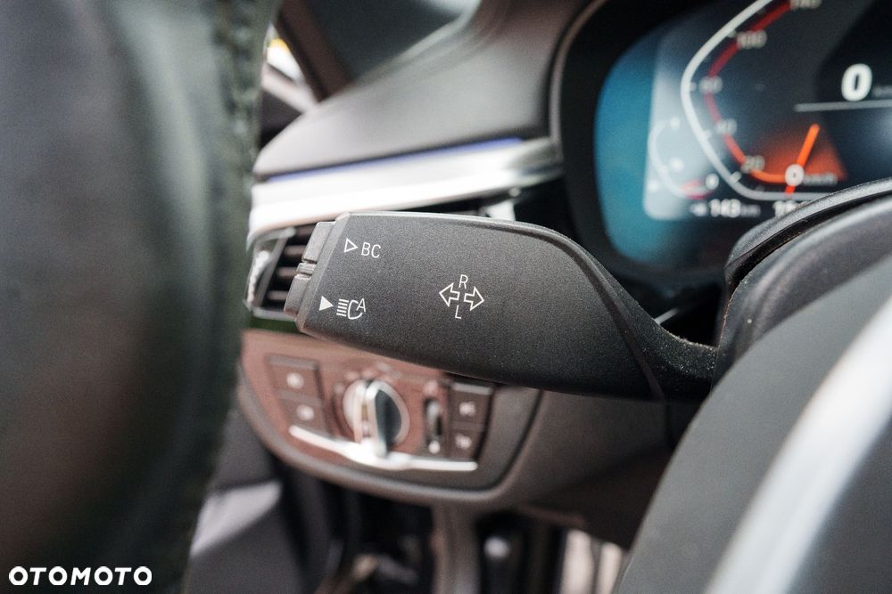 BMW Seria 5 520i M Sport Edition - 14