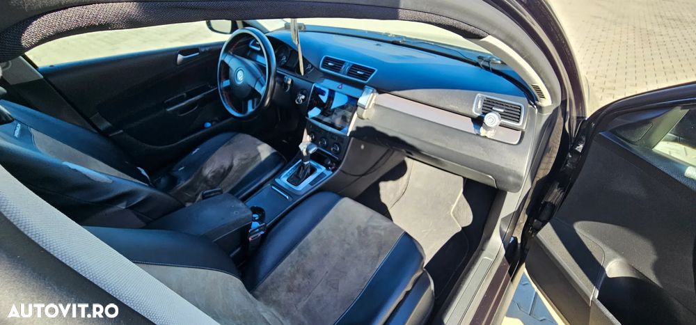 Volkswagen Passat Variant 2.0 TDI Trendline DPF DSG - 4