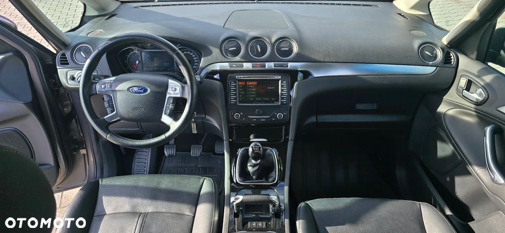 Ford Galaxy - 17
