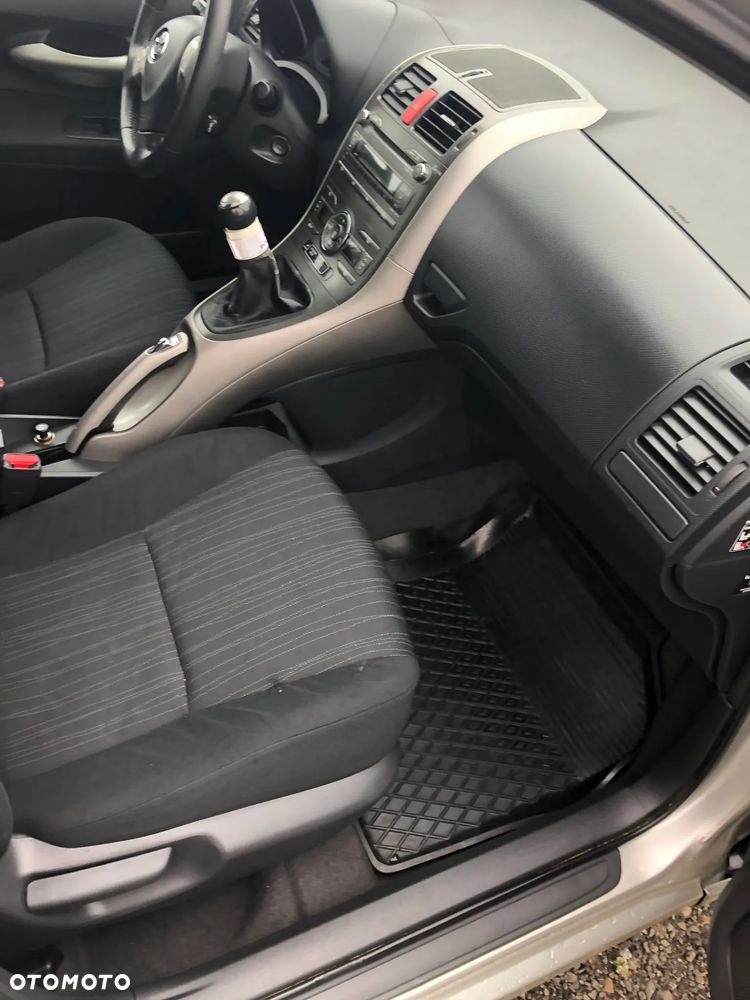 Toyota Auris 1.6 VVT-i Luna - 18