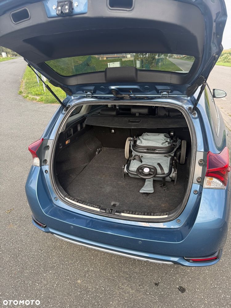 Toyota Auris - 5