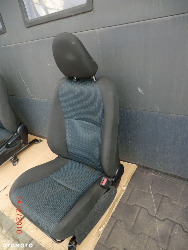 TOYOTA YARIS III 12-18 5D FOTELE PRZÓD  TYŁ KOMPLET EUROPA - 9