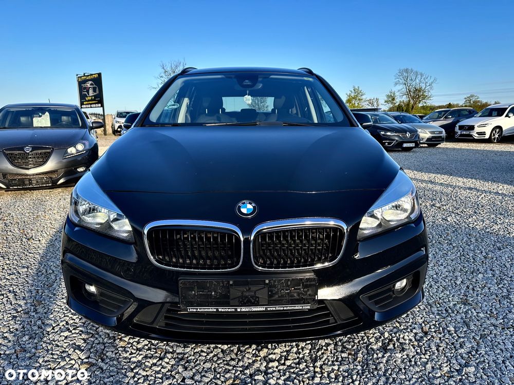 BMW Seria 2 218d - 28