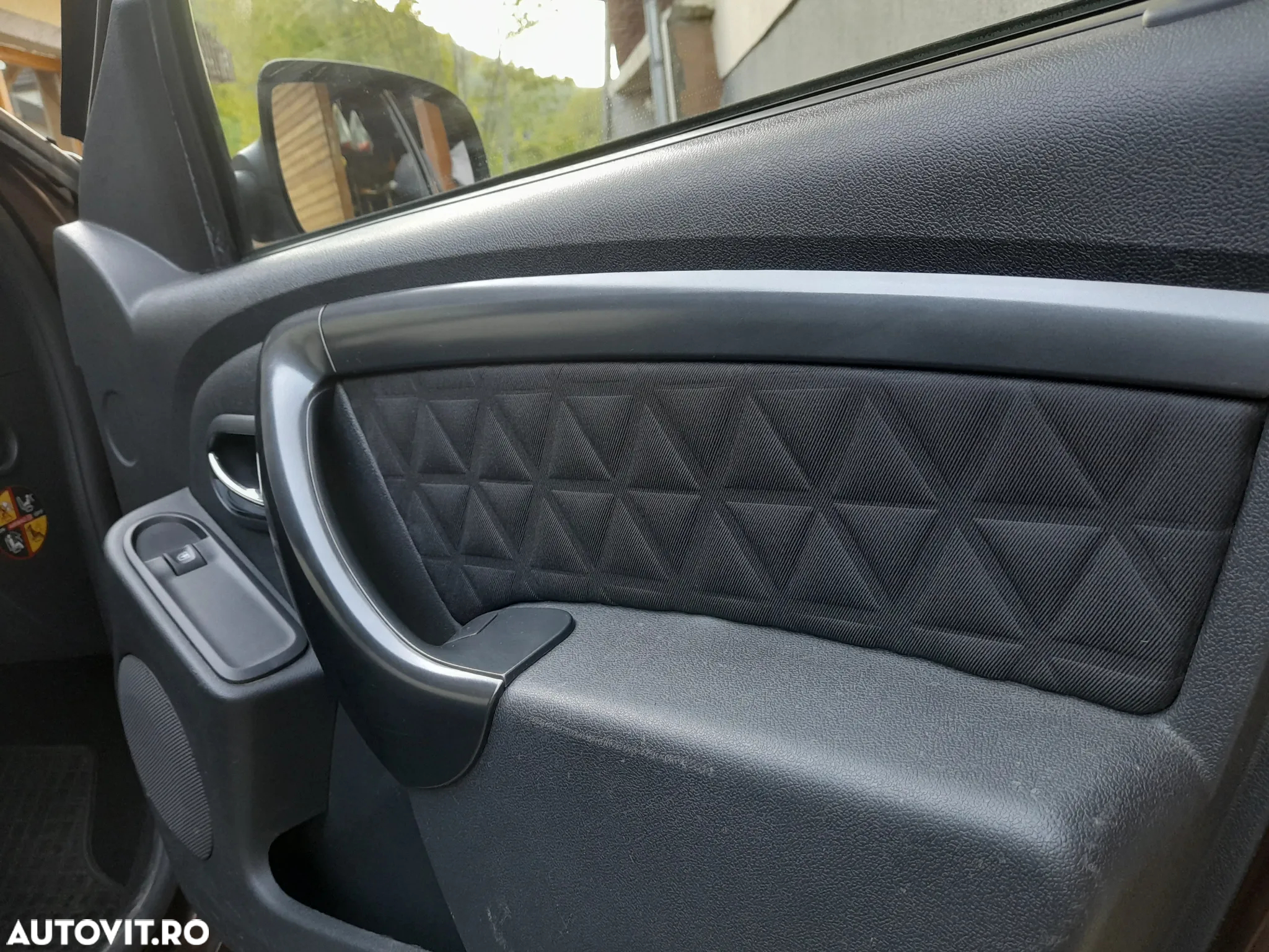 Dacia Duster 1.5 dCi 4x4 Ambiance - 31