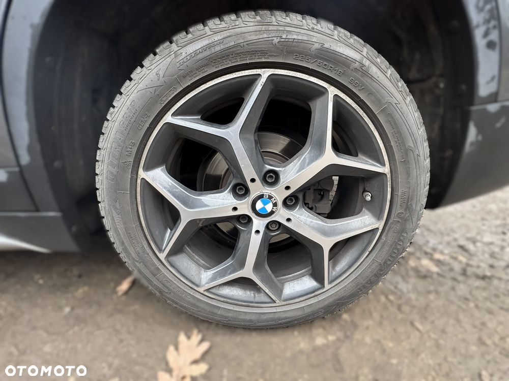 BMW X1 sDrive18d xLine - 29