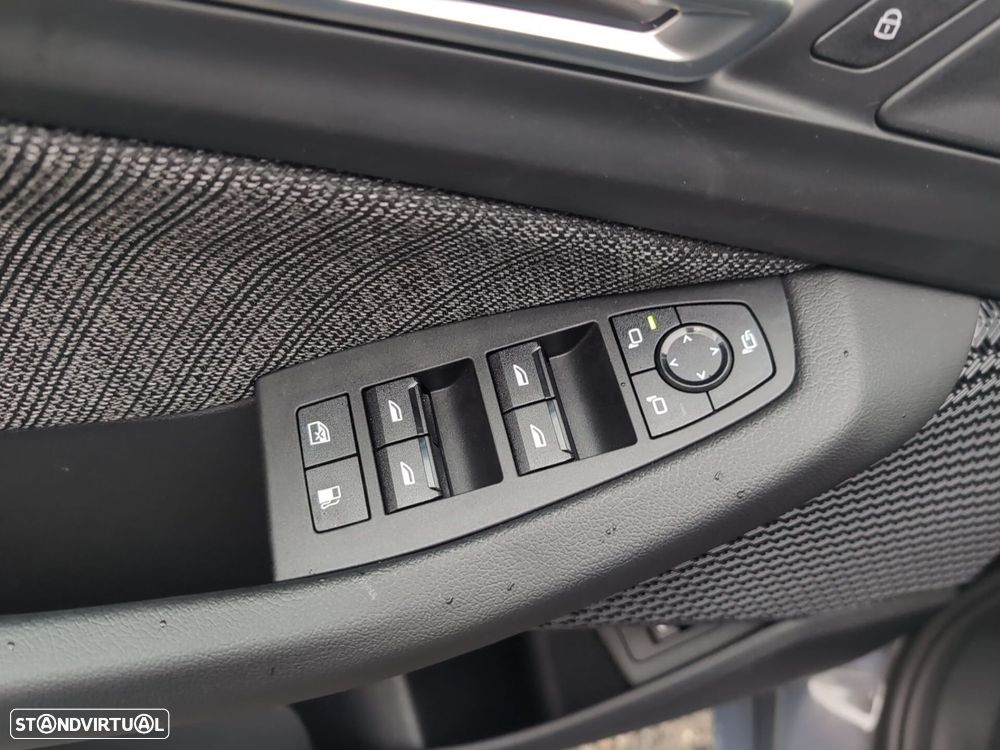 BMW 225xe Active Tourer - 15