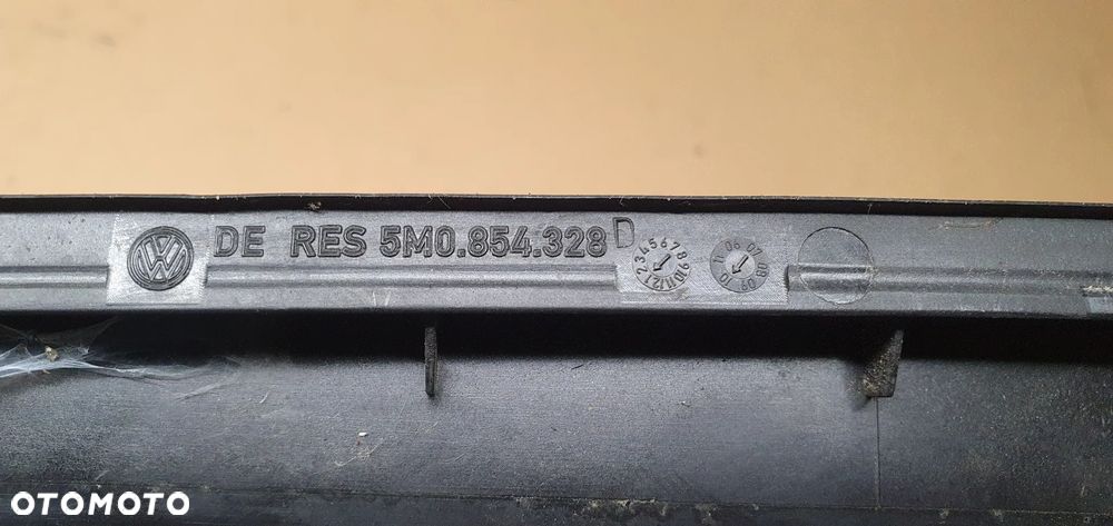Listwa szyby czołowej prawy przód przednia prawa VW Golf VI 6 Plus 5M0854328D - 7