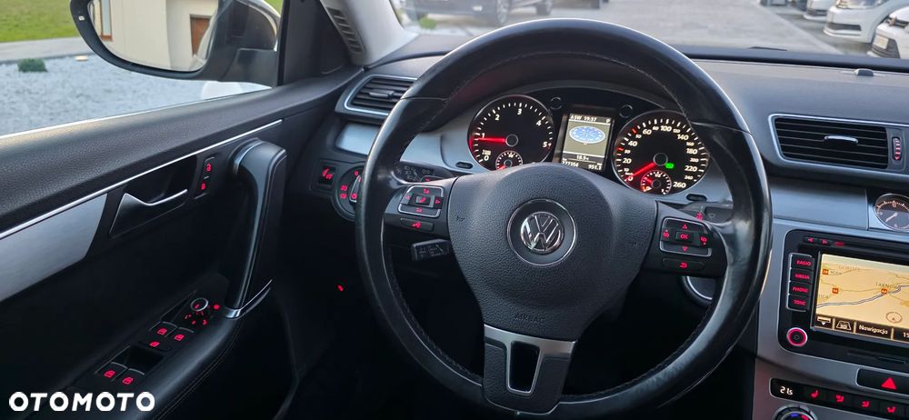 Volkswagen Passat 2.0 TDI 4Mot Highline DSG - 15
