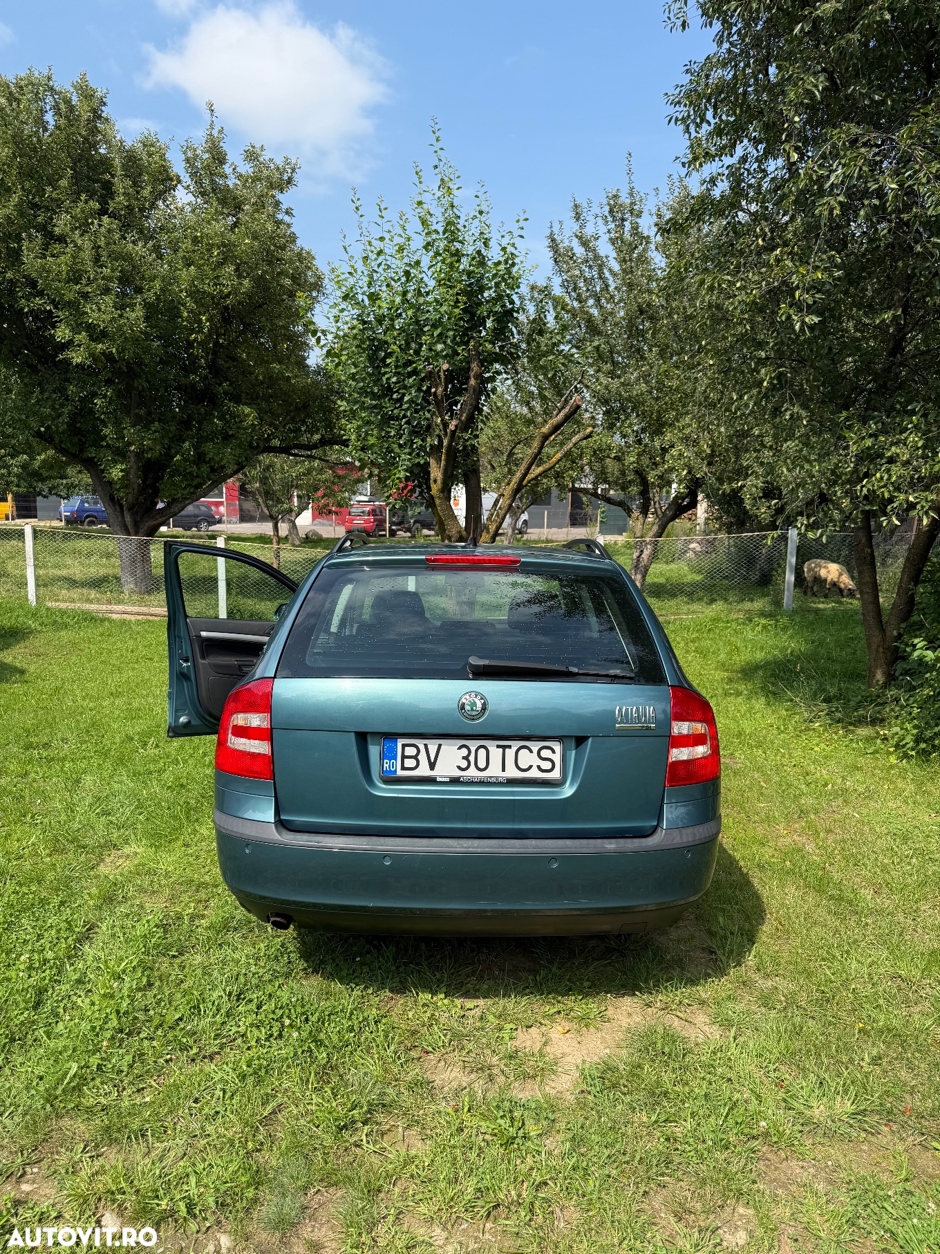 Skoda Octavia 1.6 FSI Classic - 3