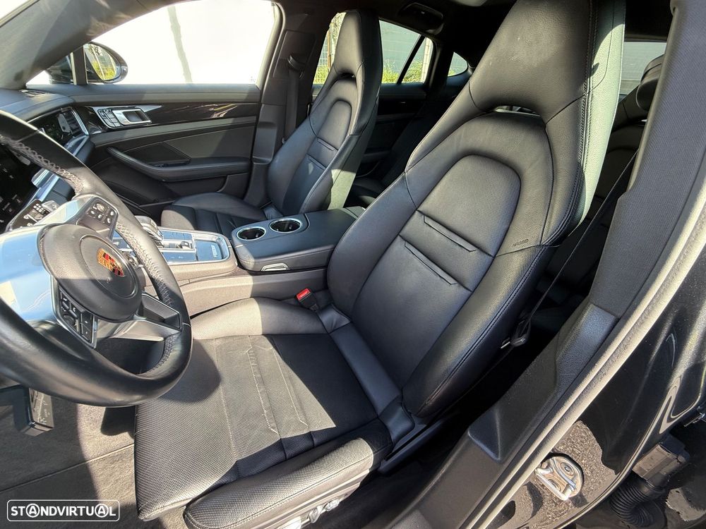 Porsche Panamera 4 S - 23