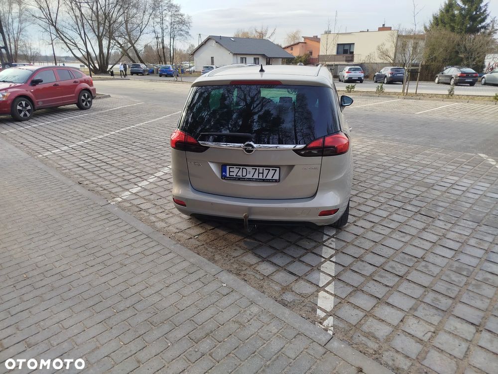 Opel Zafira 2.0 CDTI Cosmo - 8