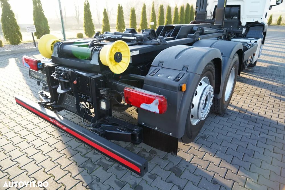 MAN TGS 26.440 / AUTOCARNIER / MARREL AL TAM 20U / 20 T / 6x2 / PUNTE DE DIRECȚIE RIDICABILĂ / ANVELOPE 100% / EURO 6 - 20