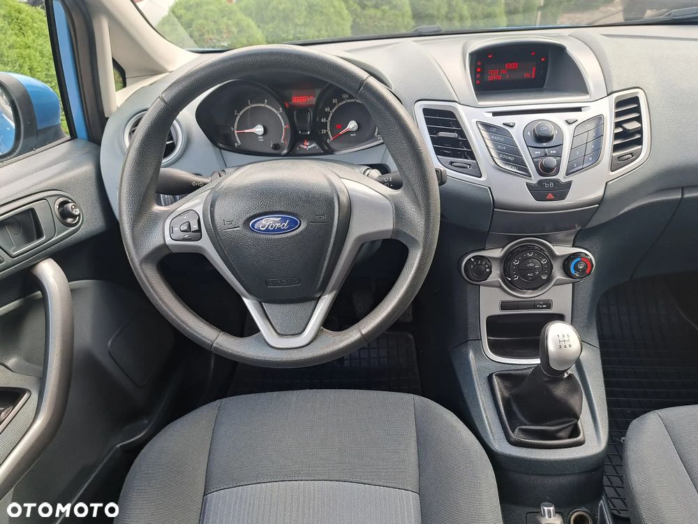 Ford Fiesta 1.25 Celebration - 14