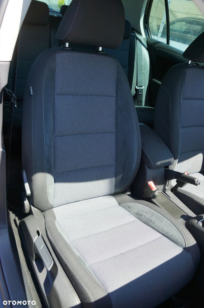 Volkswagen Golf 1.4 Comfortline - 27