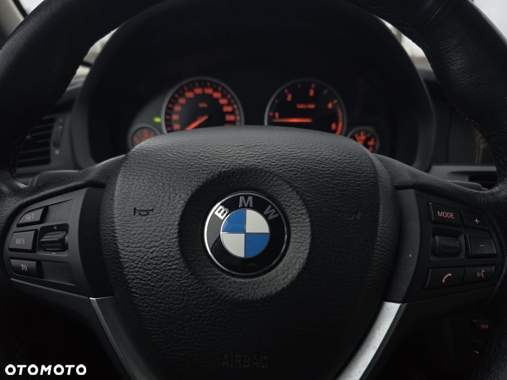 BMW X3 xDrive20d - 28