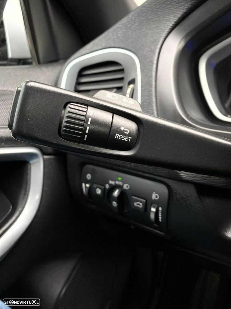 Volvo V40 1.6 D2 Eco R-Design - 15