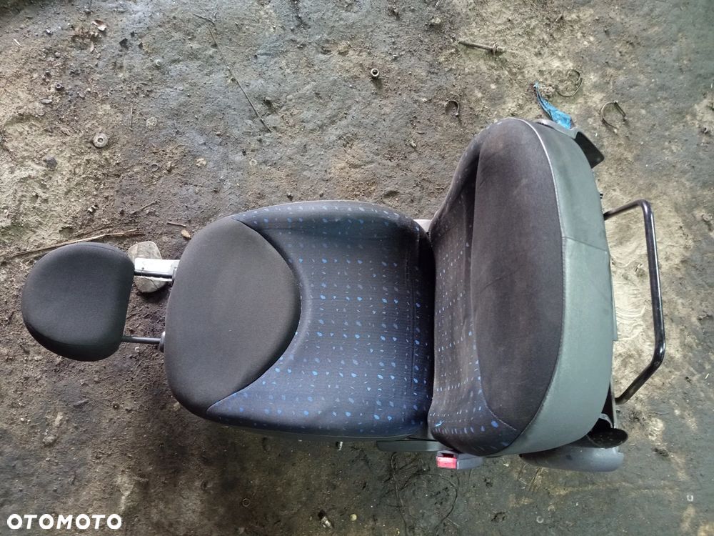 KOMPLET FOTELI RENAULT ESPACE III - 2