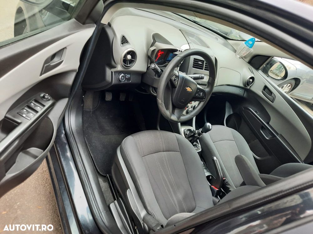 Chevrolet Aveo - 7
