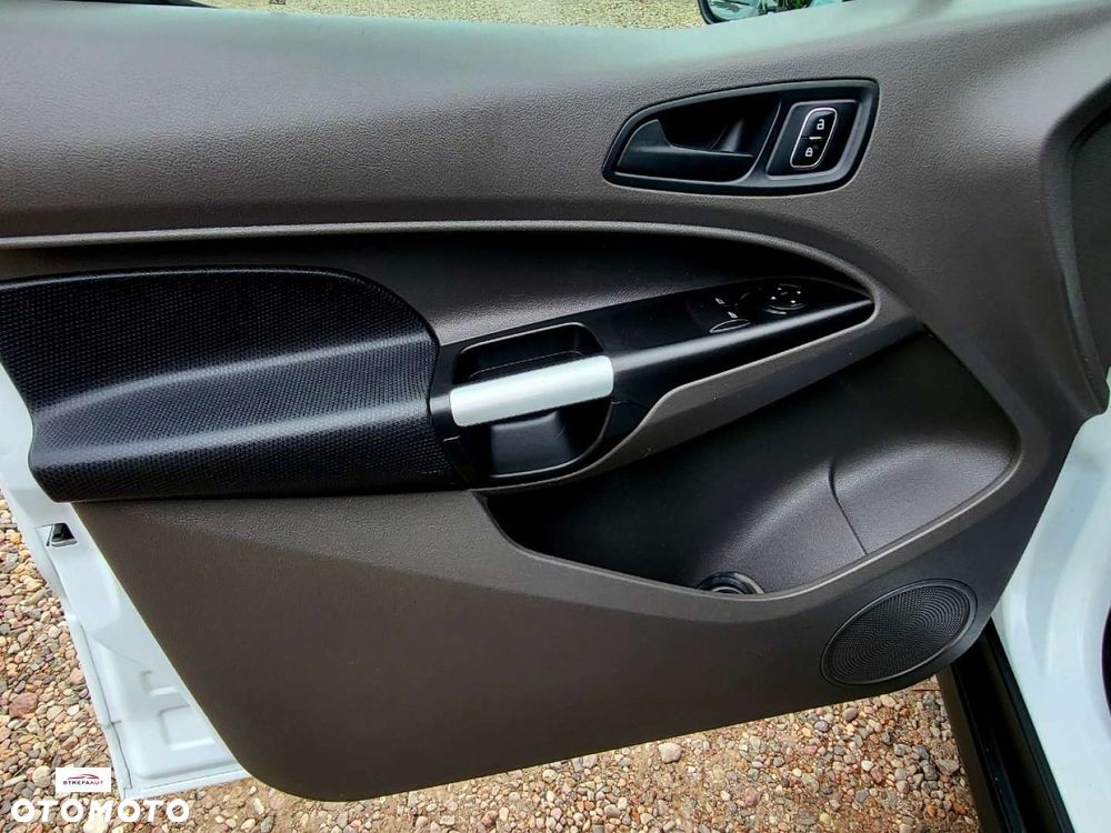 Ford Transit Connect - 16