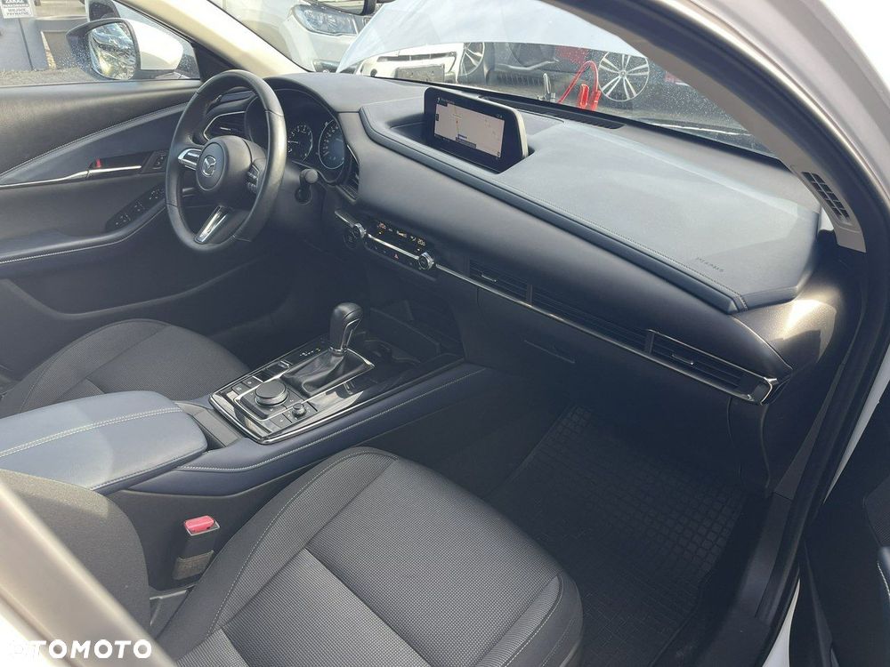 Mazda CX-30 2.0 mHEV Hikari 2WD - 11