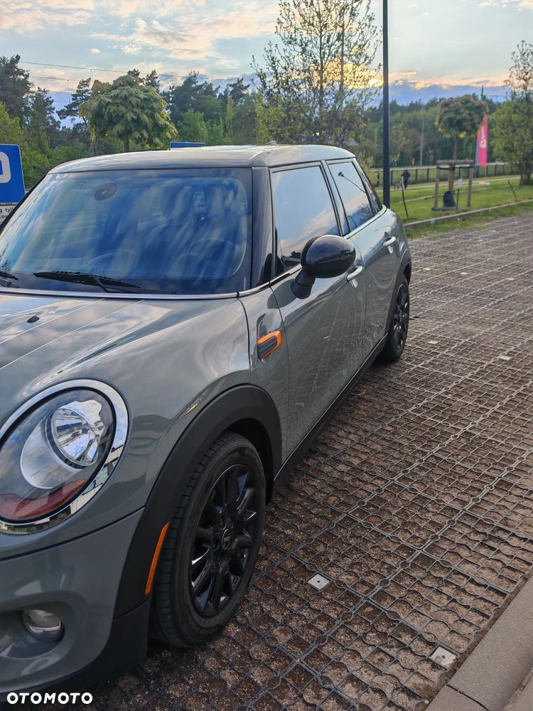 MINI Cooper Standard - 4