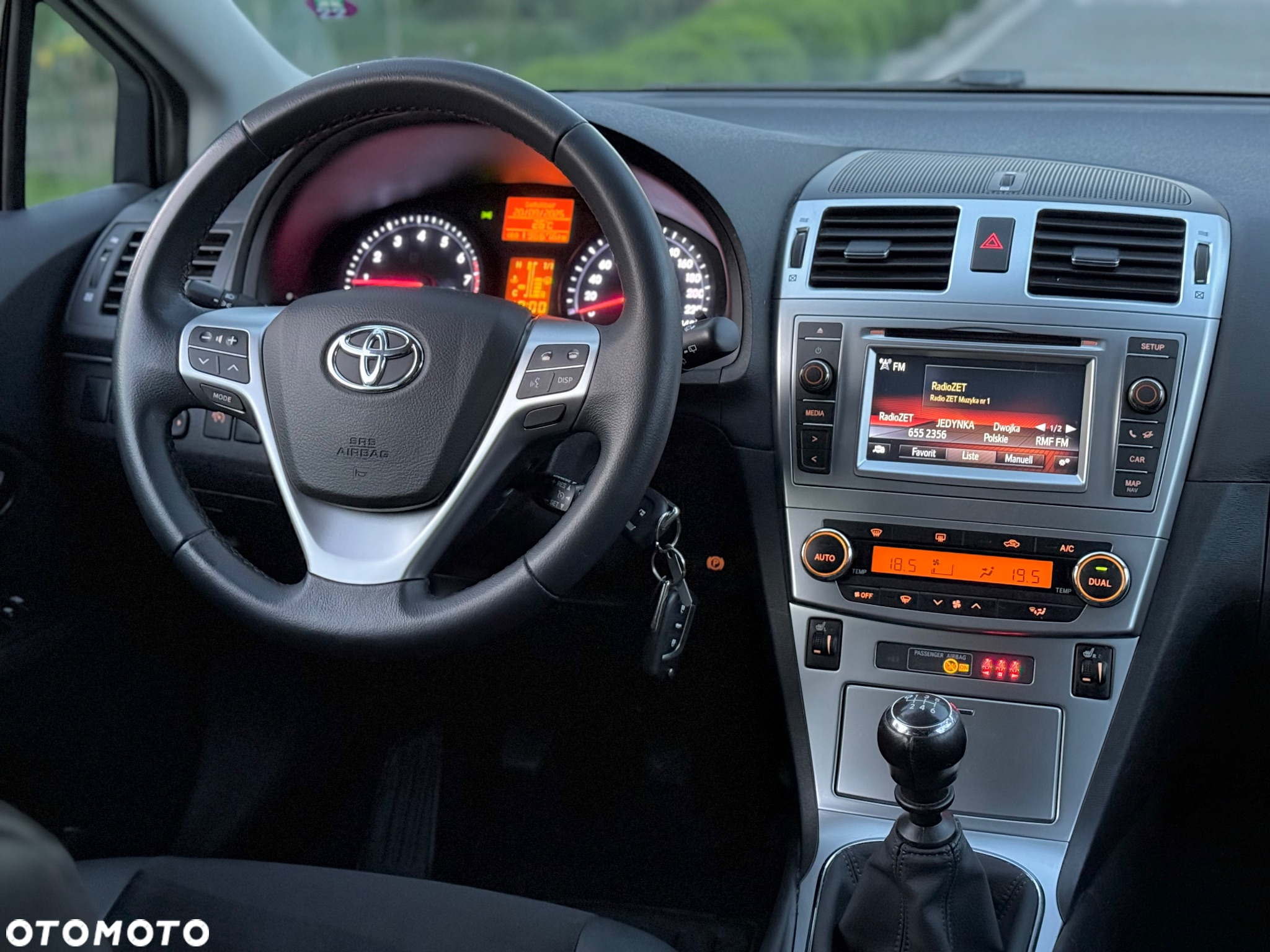 Toyota Avensis Combi 1.8 Edition - 11