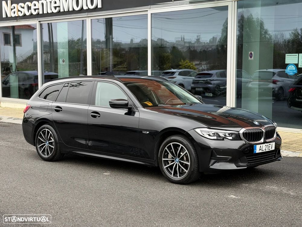 BMW 330 e Aut. Sport Line - 4