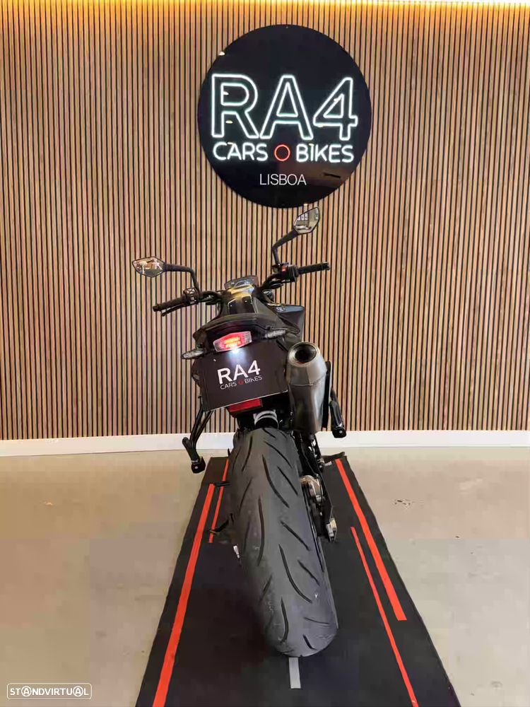 KTM Duke 890 - 12