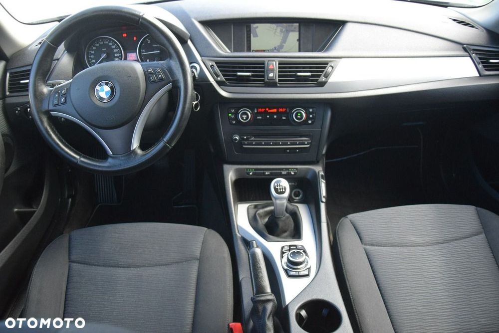 BMW X1 sDrive18d - 25