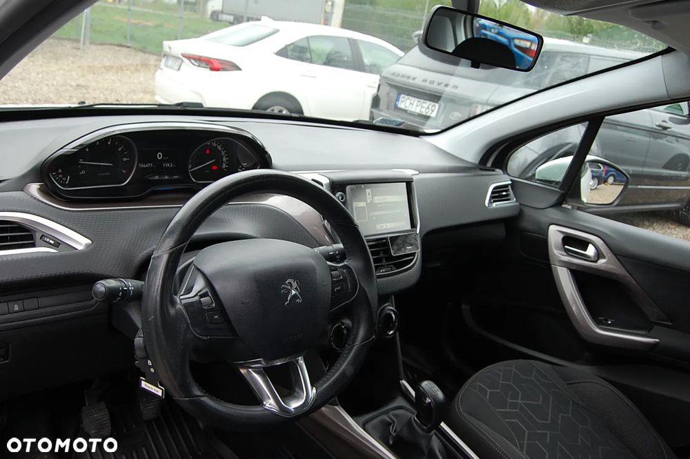 Peugeot 2008 - 6